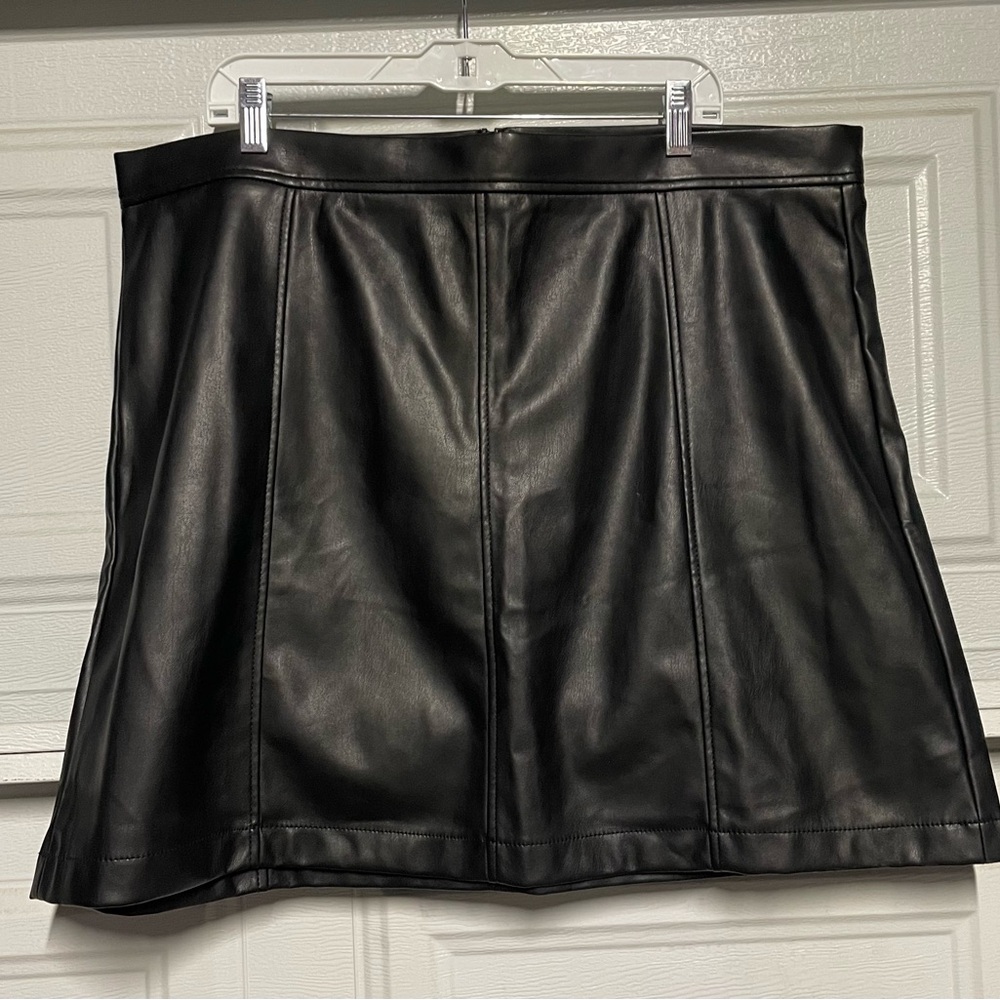 Banana Republic suede Skirt